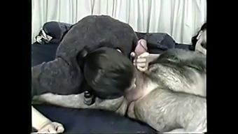 Muslim Woman From The Middle East Gives A Blowjob In Homemade Video