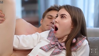アニメの女の子に射精して究極の快楽を体験しよう!