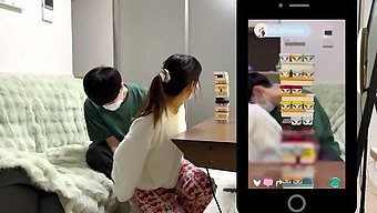 巨乳の検証済みアマチュアが日本のヘンタイビデオでライブストリーミングでオフになる
